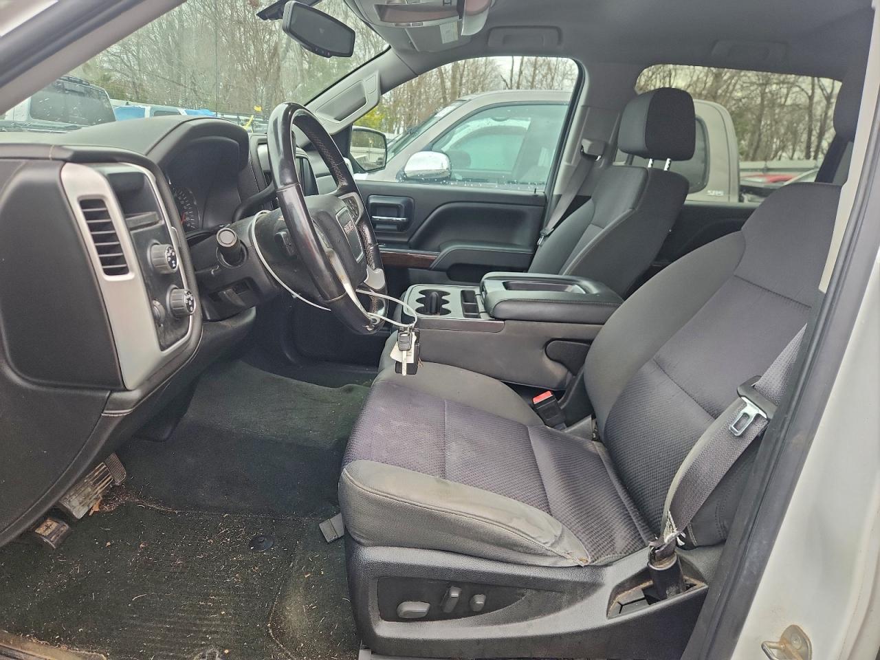 2014 GMC SIERRA K1500 SLE photo 19