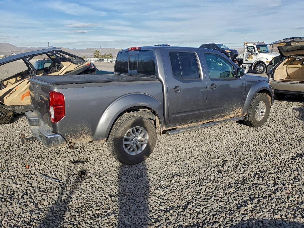 2017 NISSAN FRONTIER S photo 3