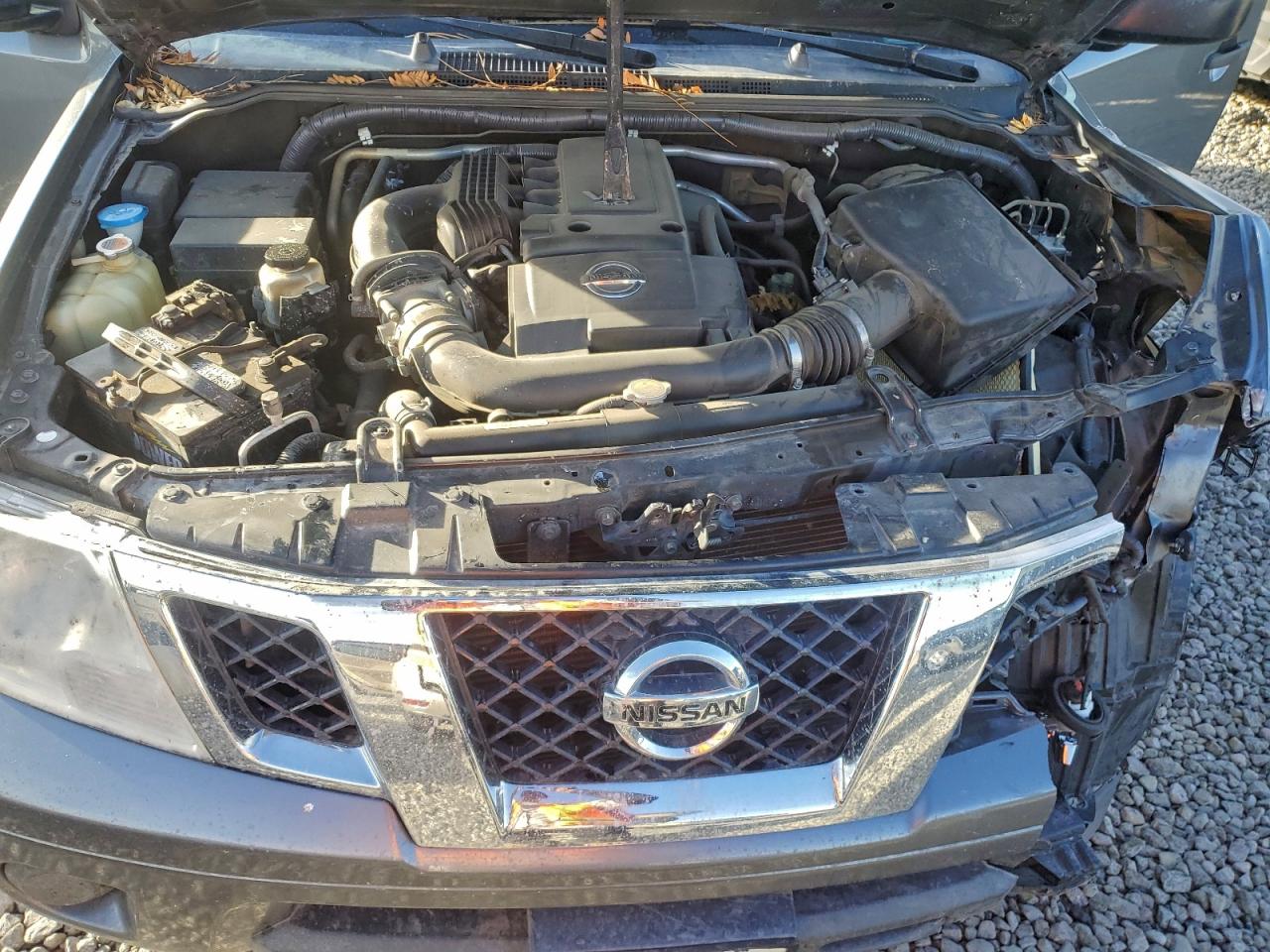 2017 NISSAN FRONTIER S photo 11
