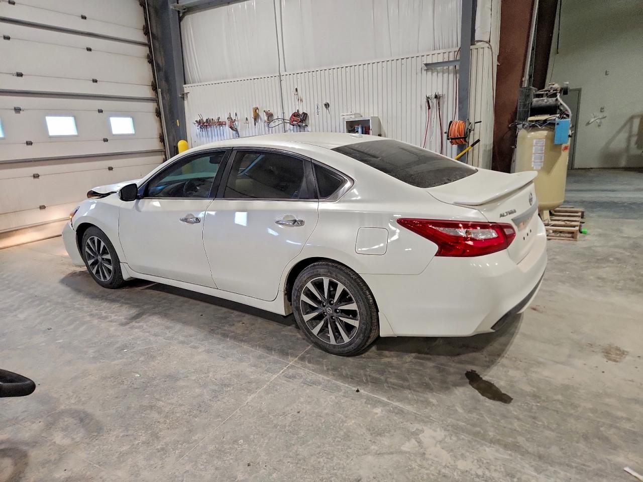 2017 NISSAN ALTIMA 2.5 photo 2