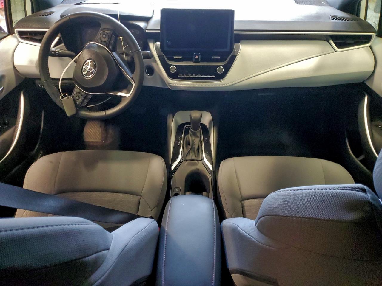 2025 TOYOTA COROLLA SE photo 8