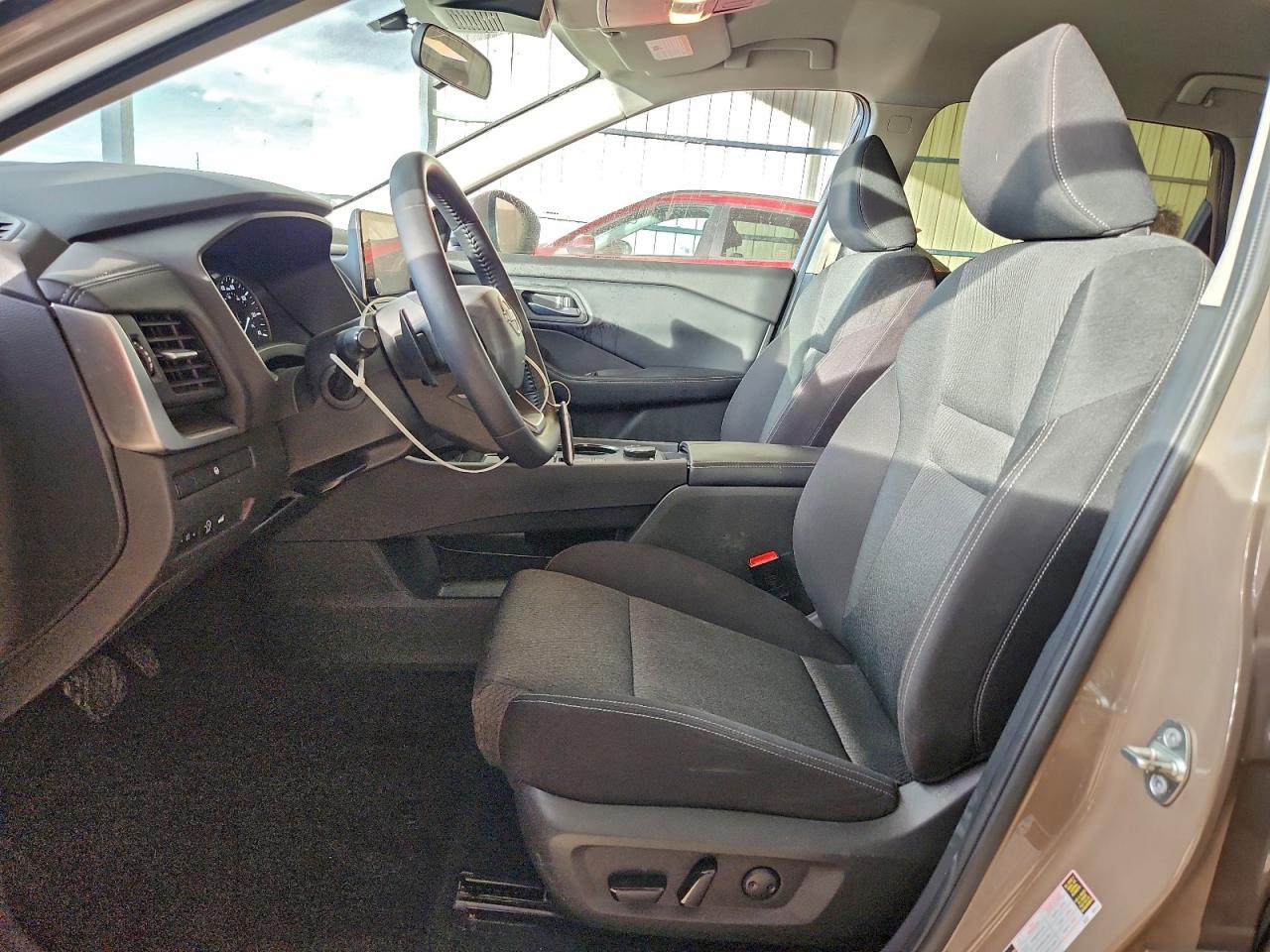 2025 NISSAN ROGUE SV photo 7