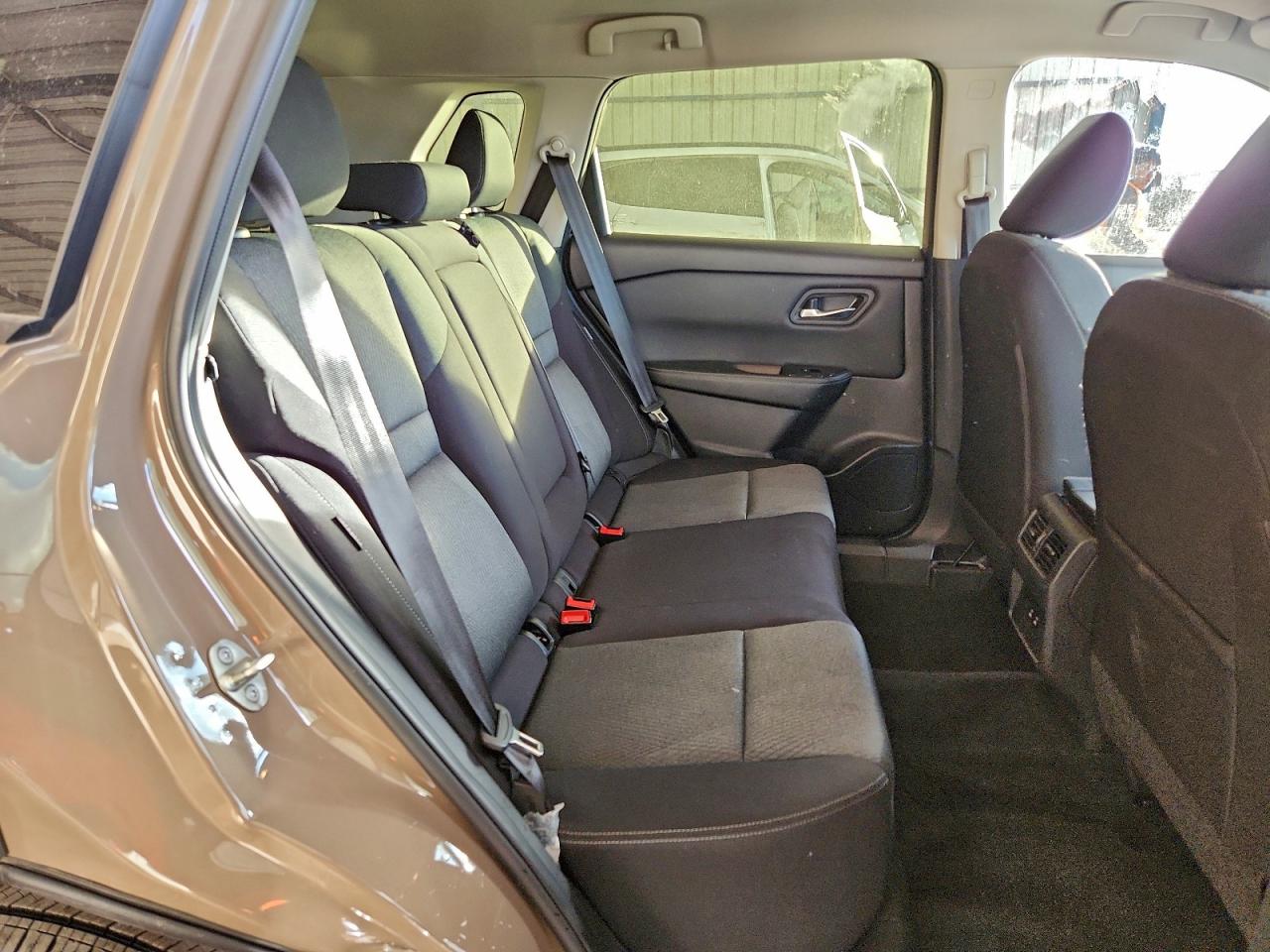 2025 NISSAN ROGUE SV photo 11