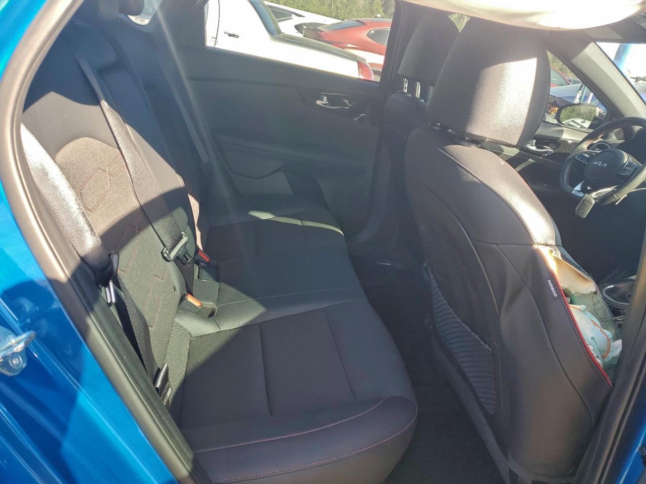 2023 KIA FORTE GT photo 10