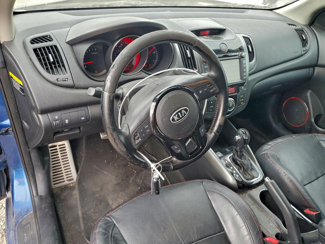 2013 KIA FORTE photo 8