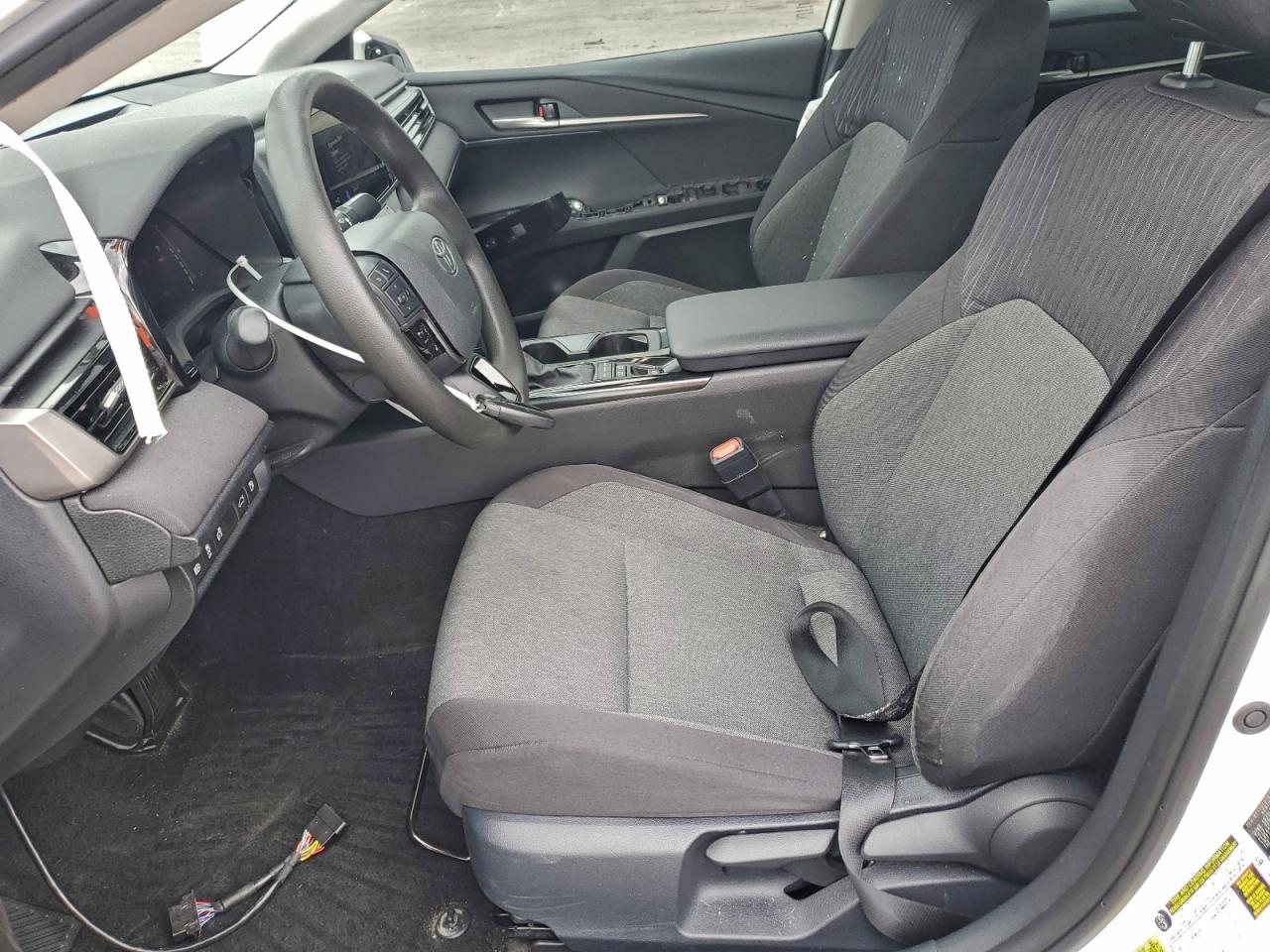 2025 TOYOTA CAMRY XSE photo 7