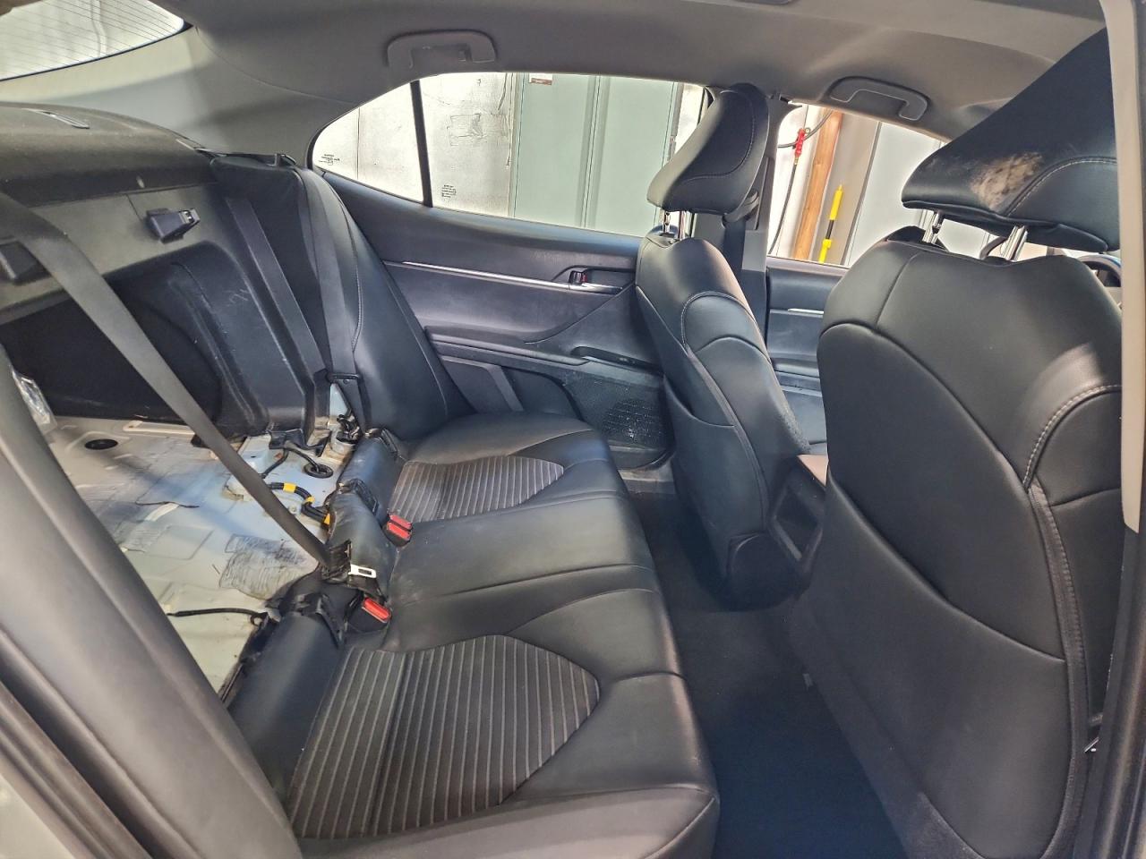 2019 TOYOTA CAMRY L photo 19