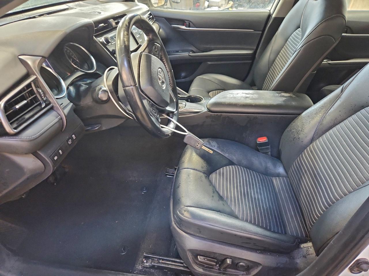 2019 TOYOTA CAMRY L photo 13