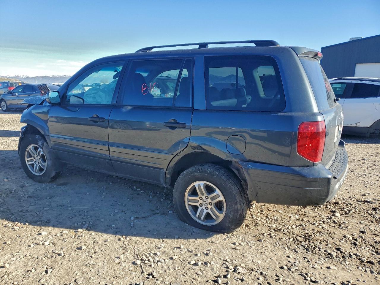 2004 HONDA PILOT EXL photo 2