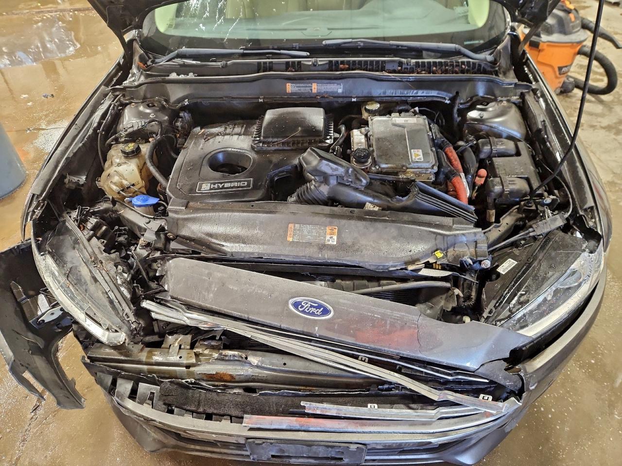 2015 FORD FUSION SE HYBRID photo 11