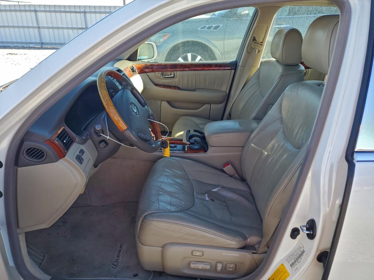 2002 LEXUS LS 430 photo 7