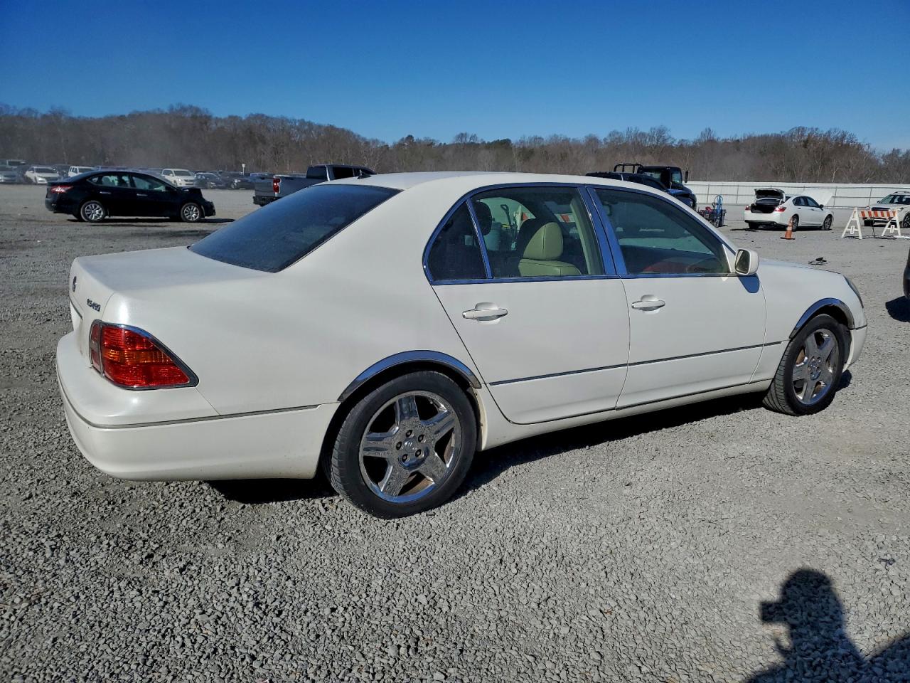 2002 LEXUS LS 430 photo 3