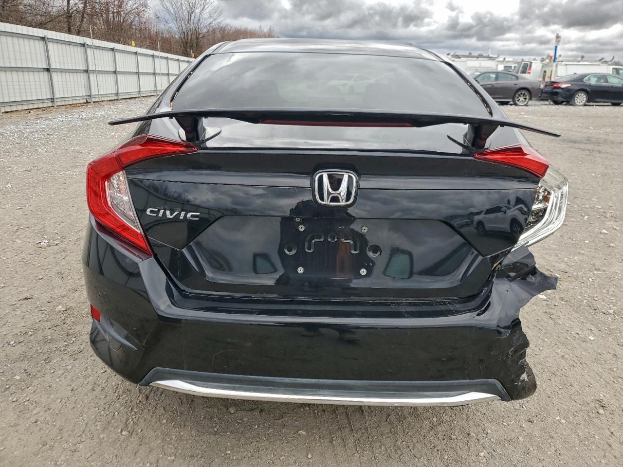 2020 HONDA CIVIC LX photo 11