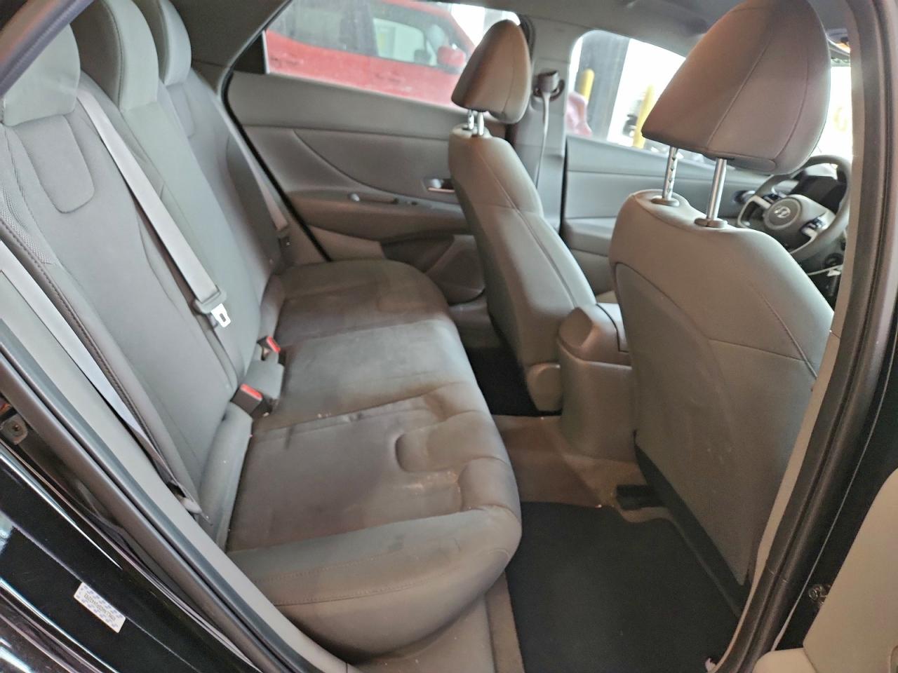 2023 HYUNDAI ELANTRA SE photo 10