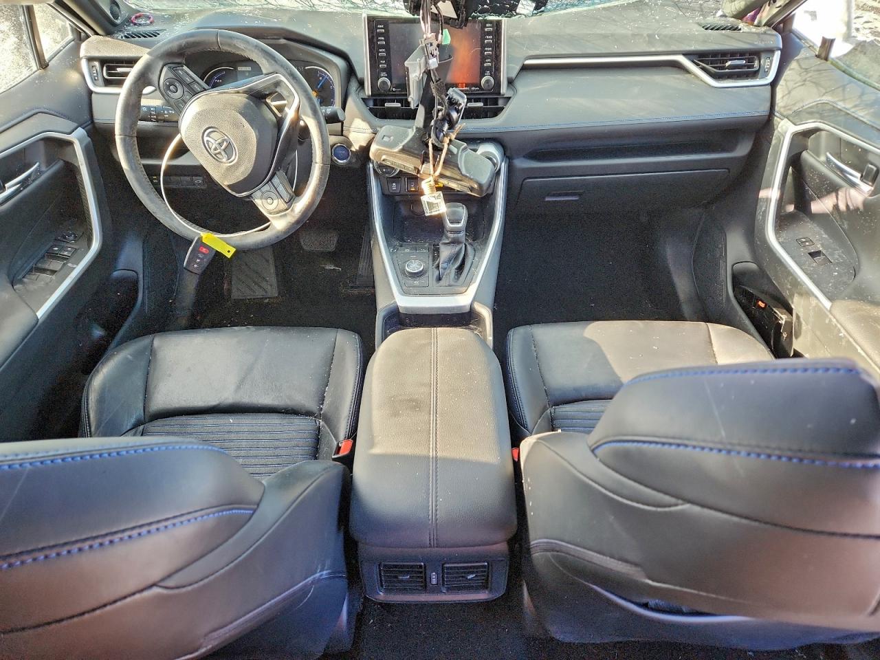 2019 TOYOTA RAV4 XSE photo 8