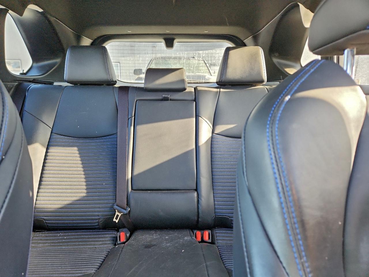 2019 TOYOTA RAV4 XSE photo 10