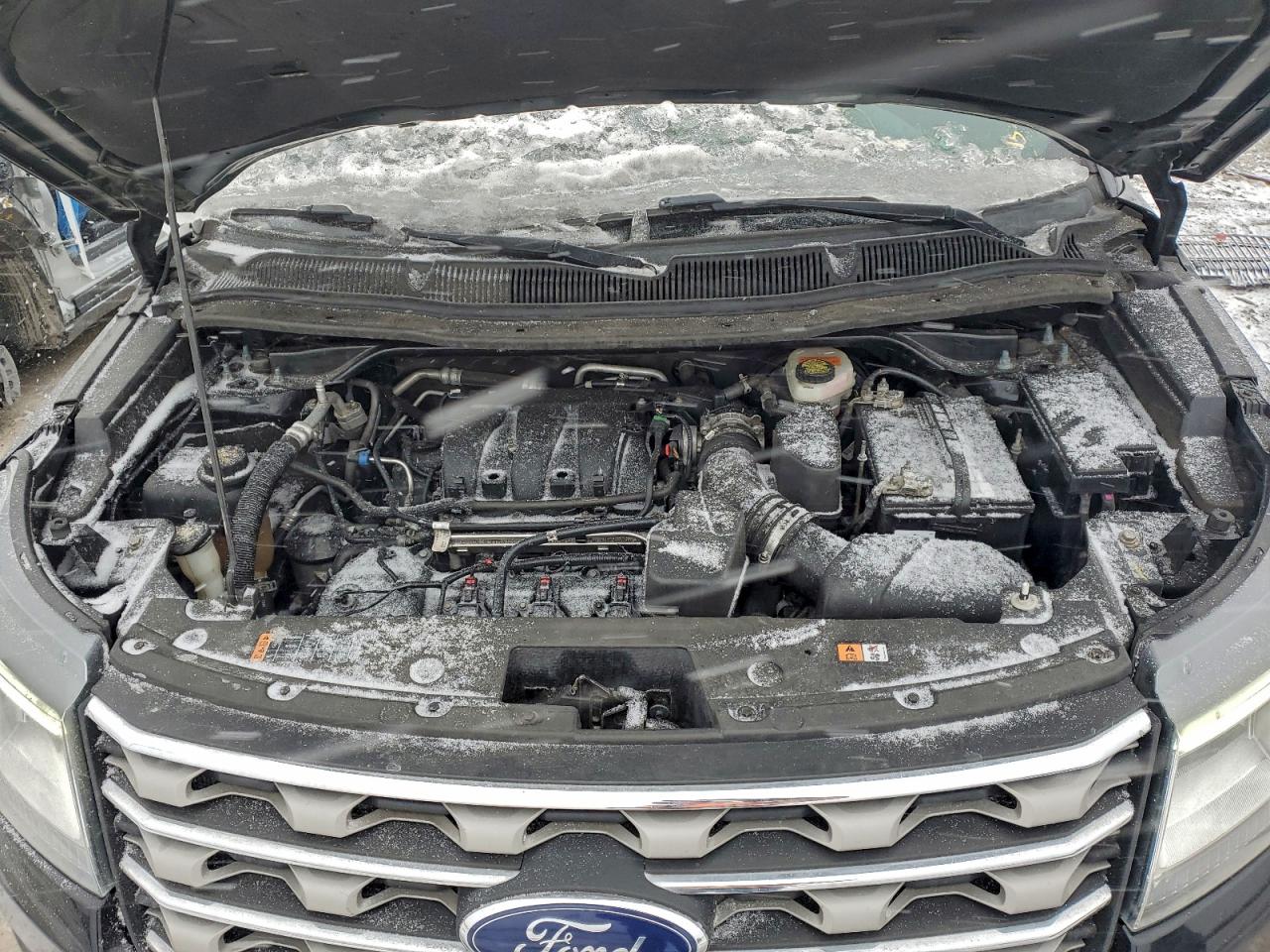 2016 FORD EXPLORER XLT photo 12