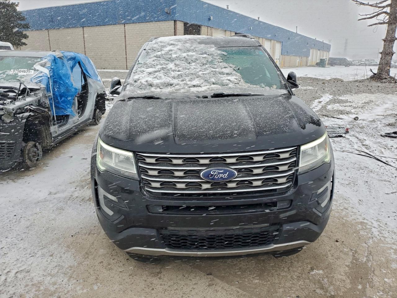 2016 FORD EXPLORER XLT photo 5