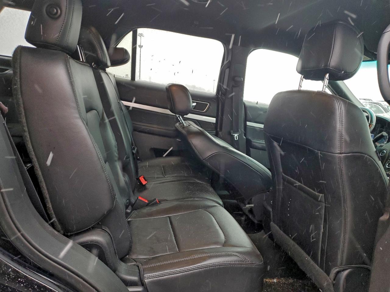 2016 FORD EXPLORER XLT photo 11