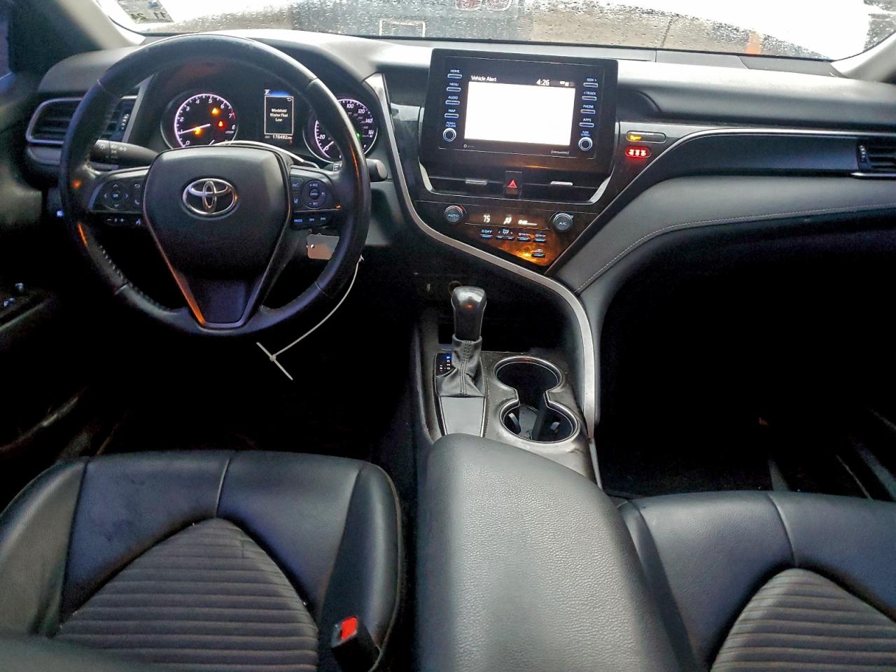 2021 TOYOTA CAMRY SE photo 8