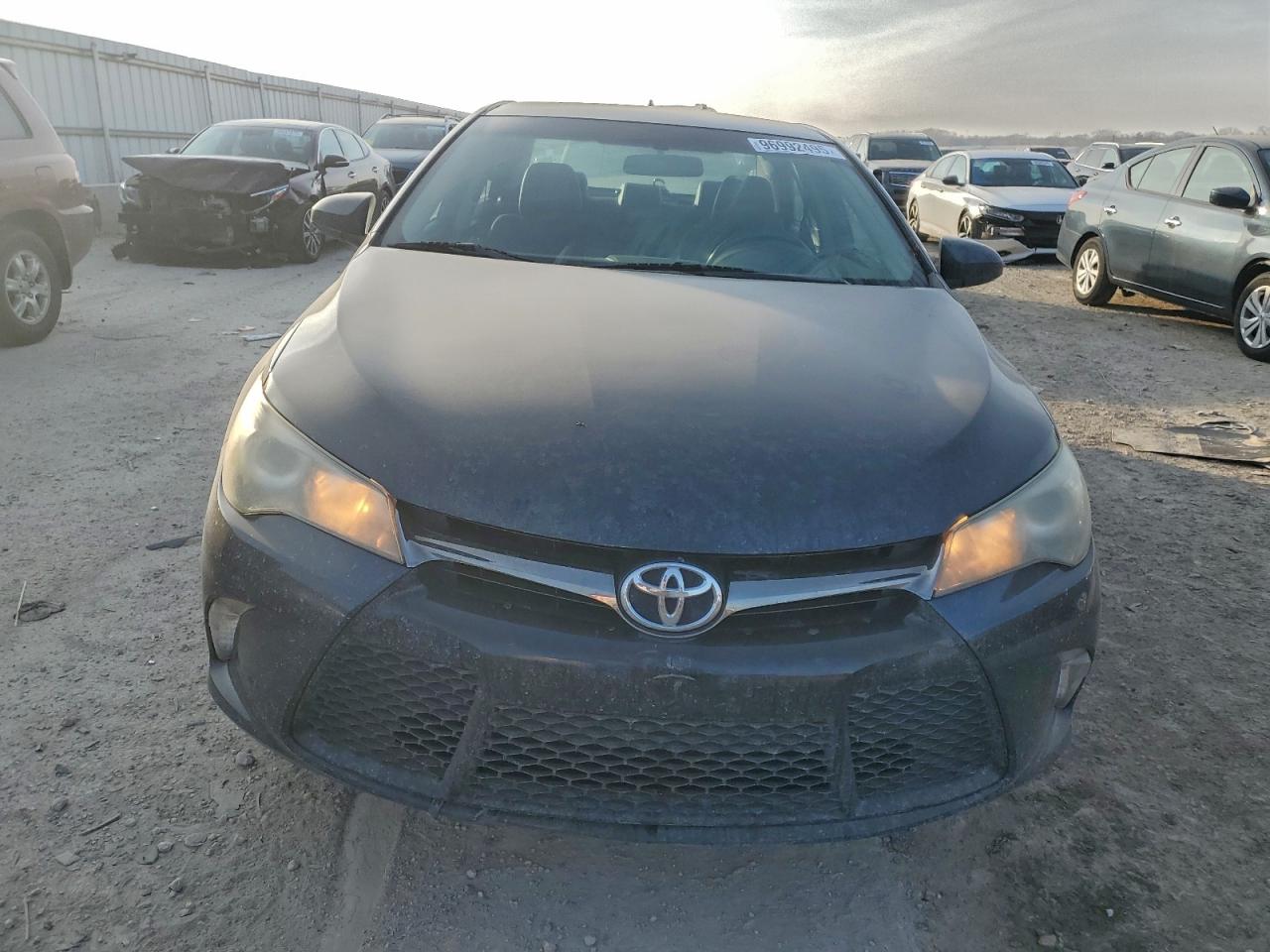2017 TOYOTA CAMRY LE photo 5