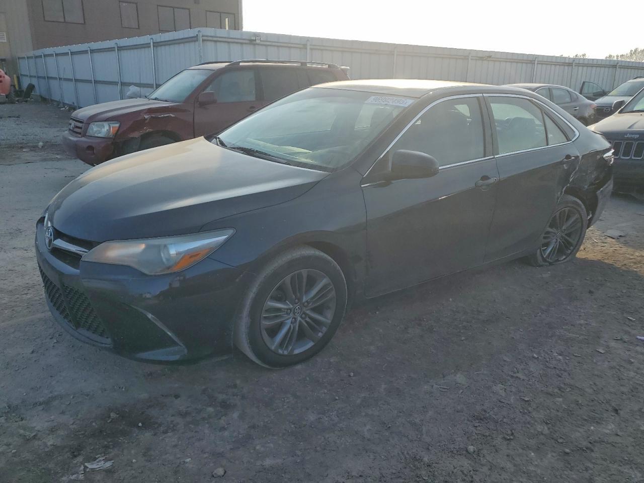 2017 TOYOTA CAMRY