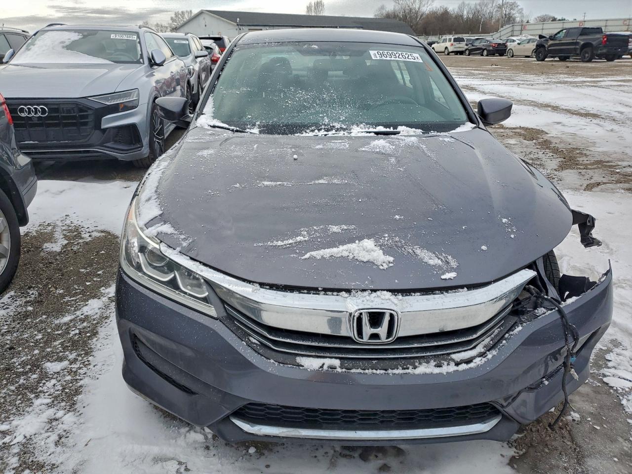 2017 HONDA ACCORD LX photo 5