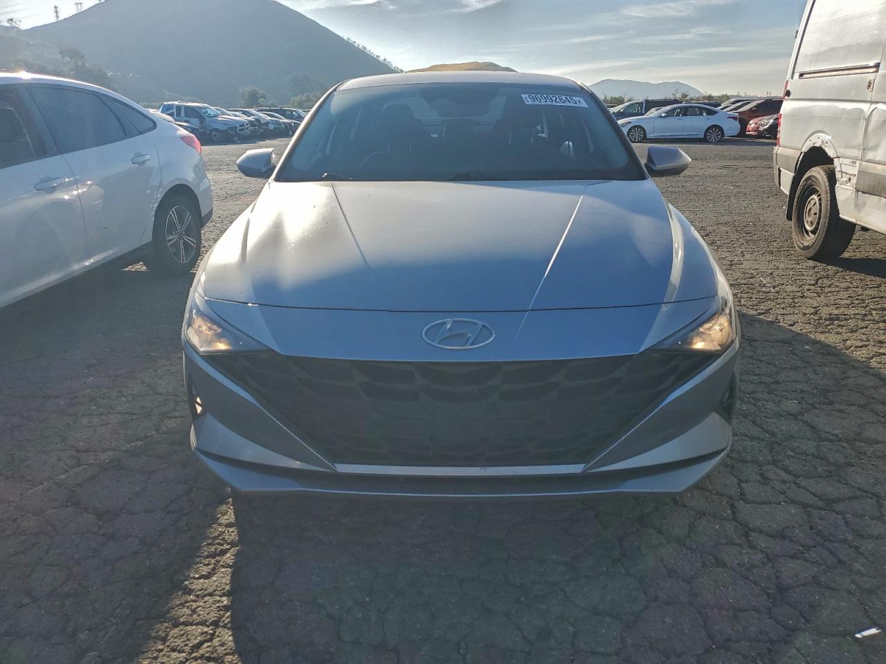 2021 HYUNDAI ELANTRA SEL photo 5