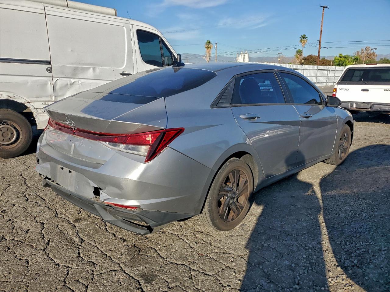2021 HYUNDAI ELANTRA SEL photo 3