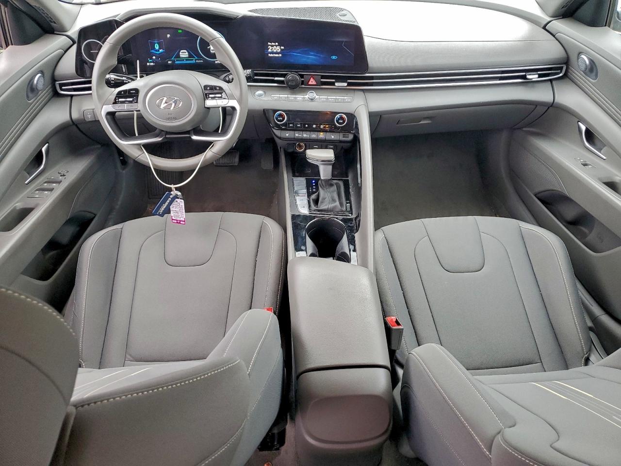 2023 HYUNDAI ELANTRA SEL photo 8