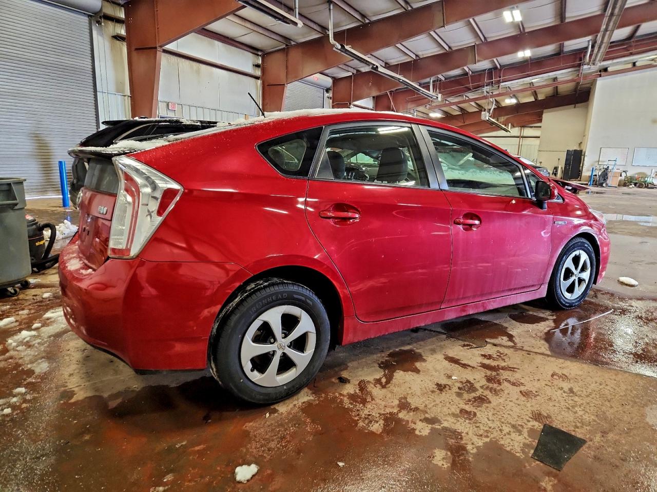 2015 TOYOTA PRIUS photo 3