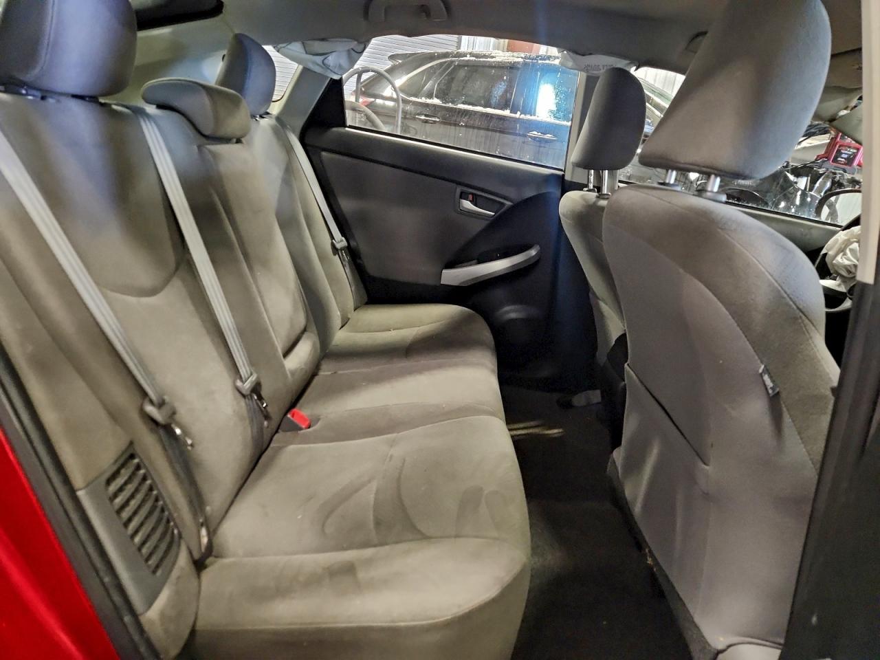 2015 TOYOTA PRIUS photo 10