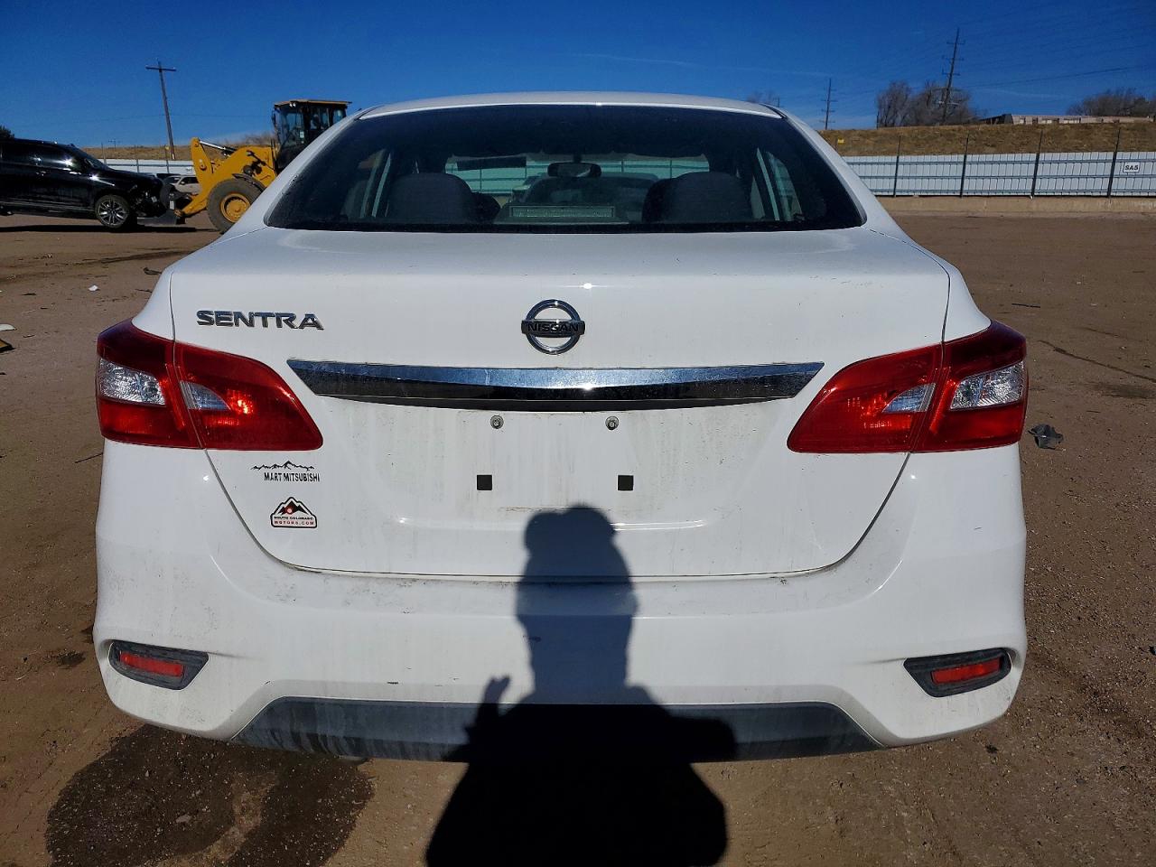 2016 NISSAN SENTRA S photo 6