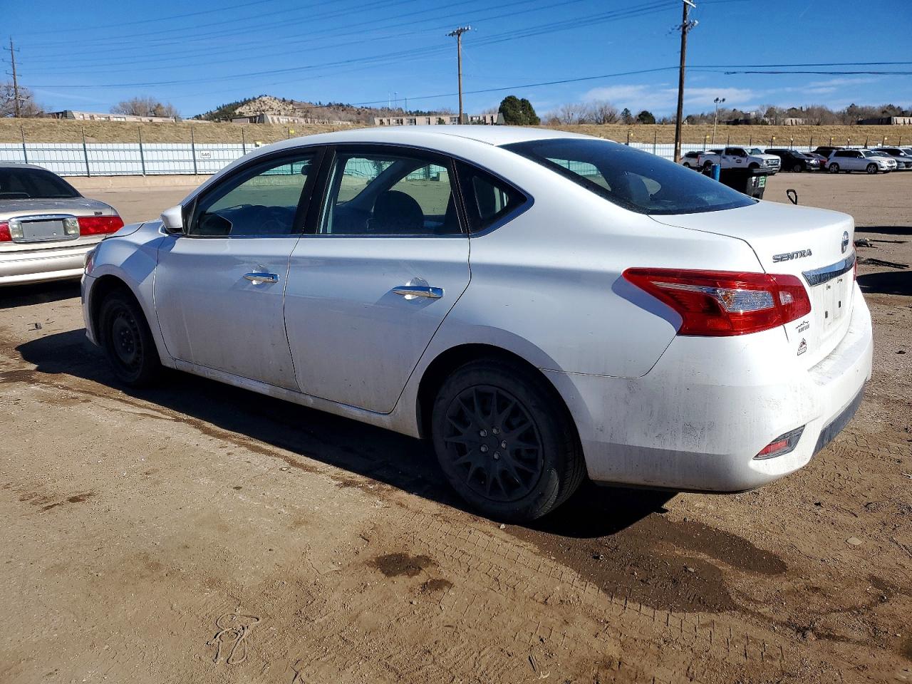 2016 NISSAN SENTRA S photo 2