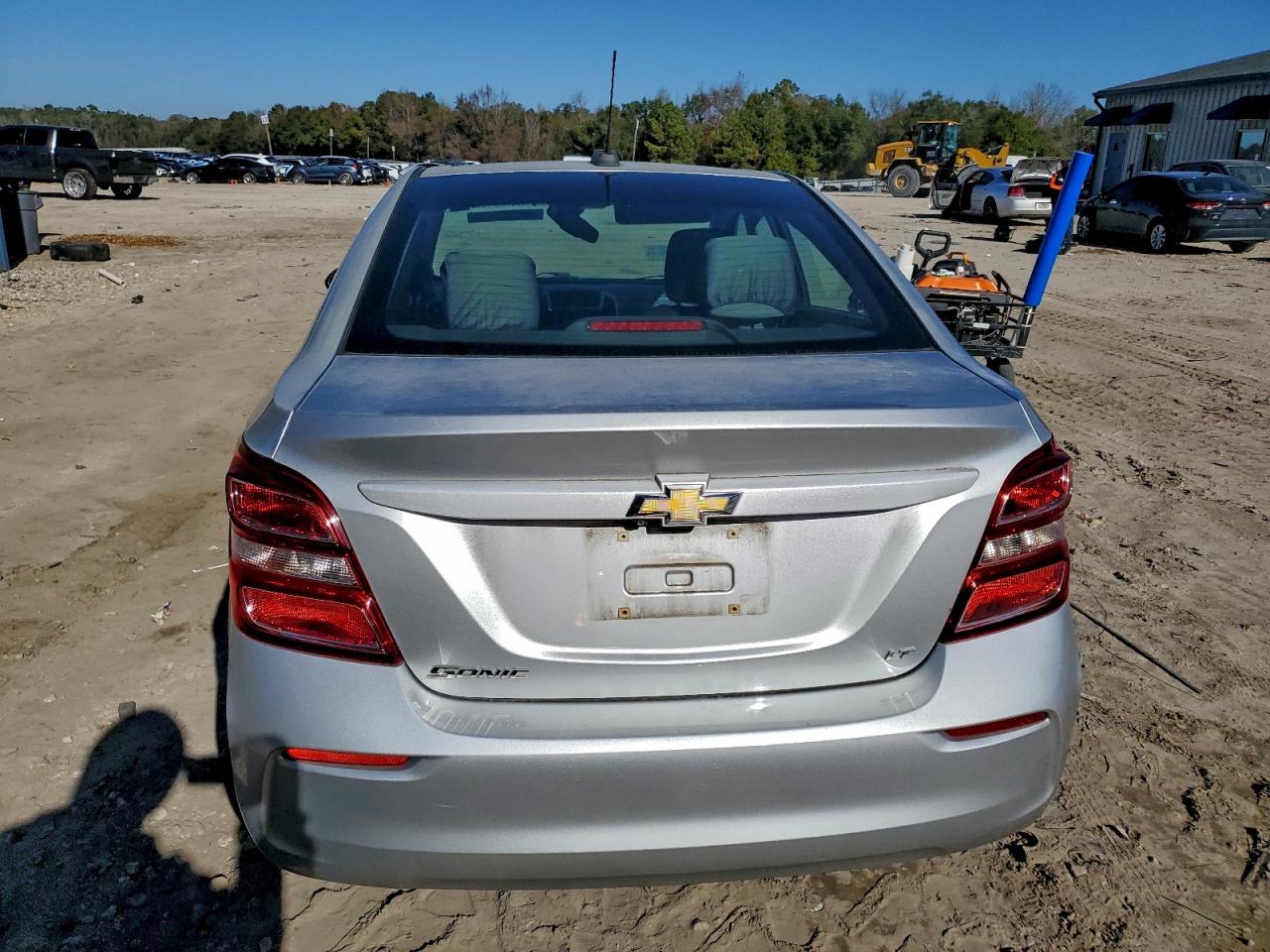 2017 CHEVROLET SONIC LT photo 6