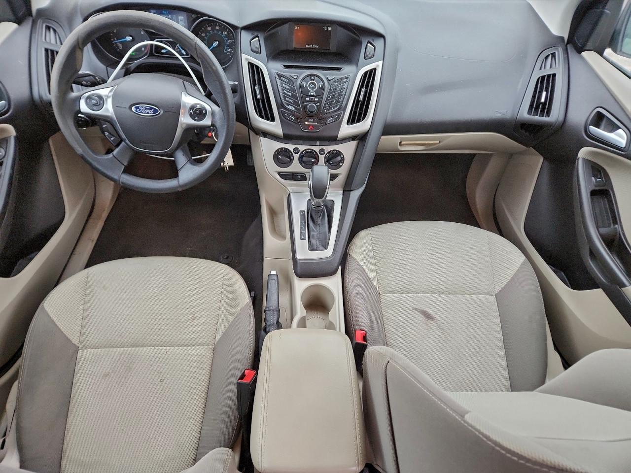 2014 FORD FOCUS SE photo 15