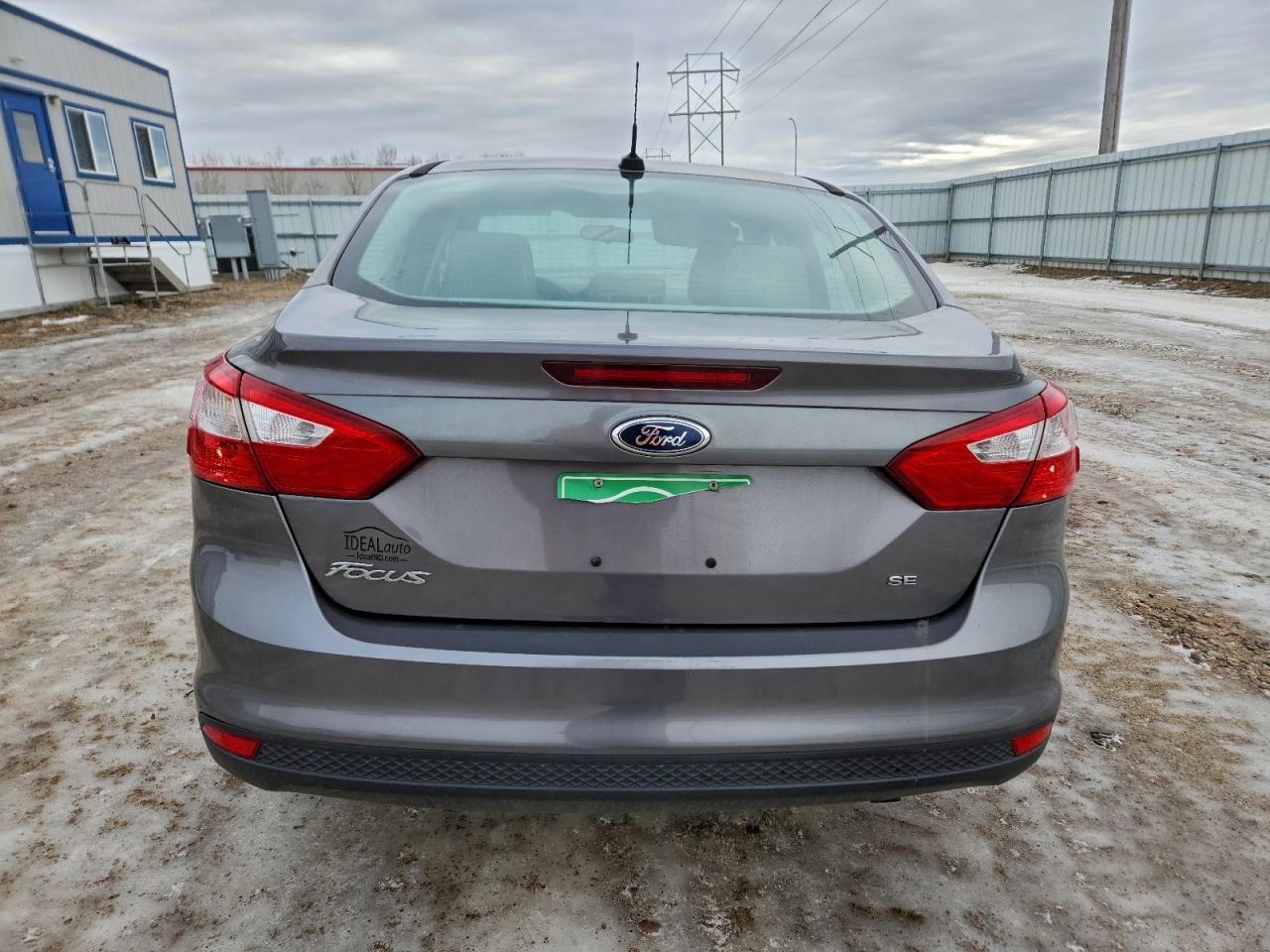 2014 FORD FOCUS SE photo 11