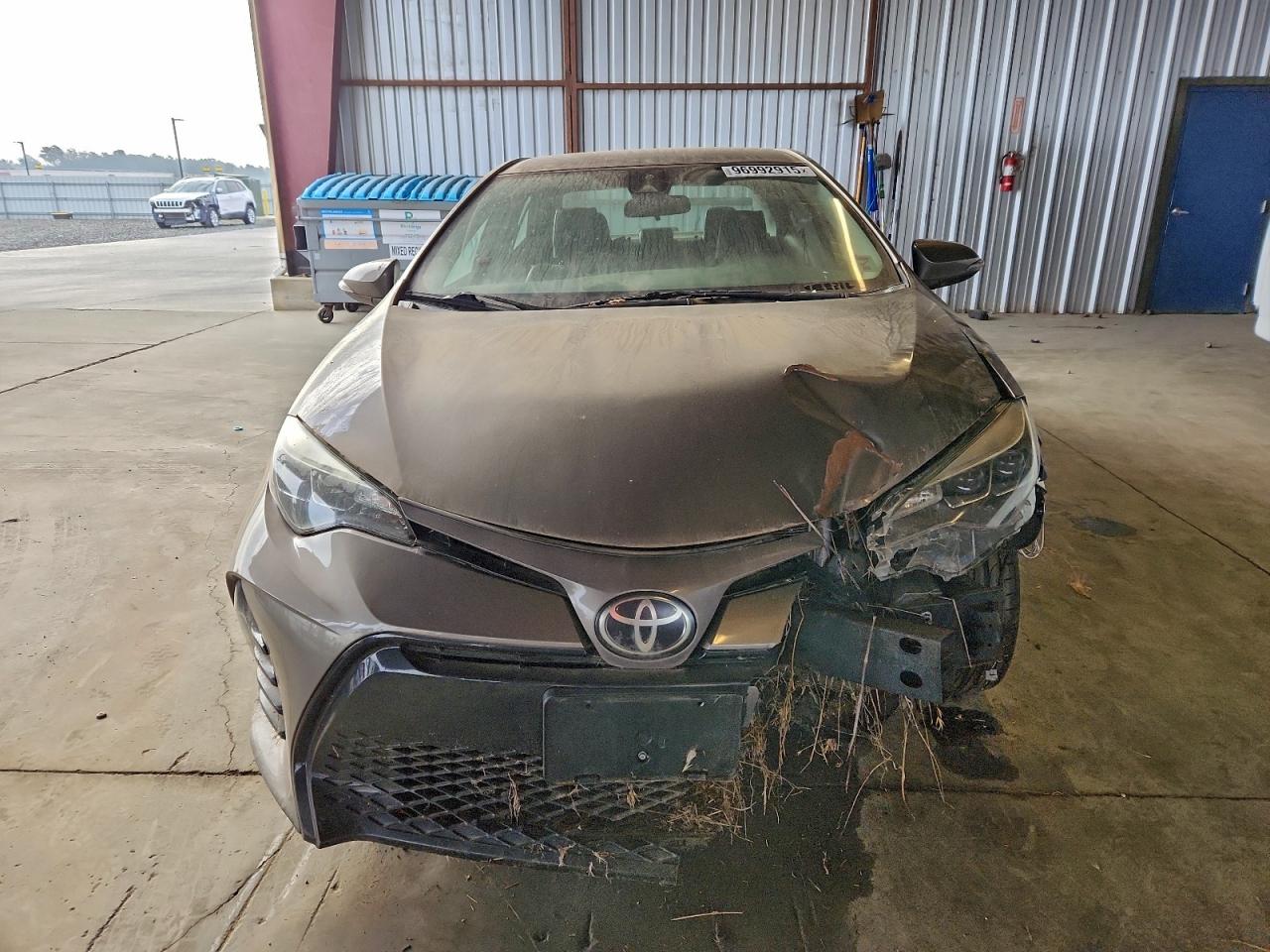 2017 TOYOTA COROLLA L photo 5