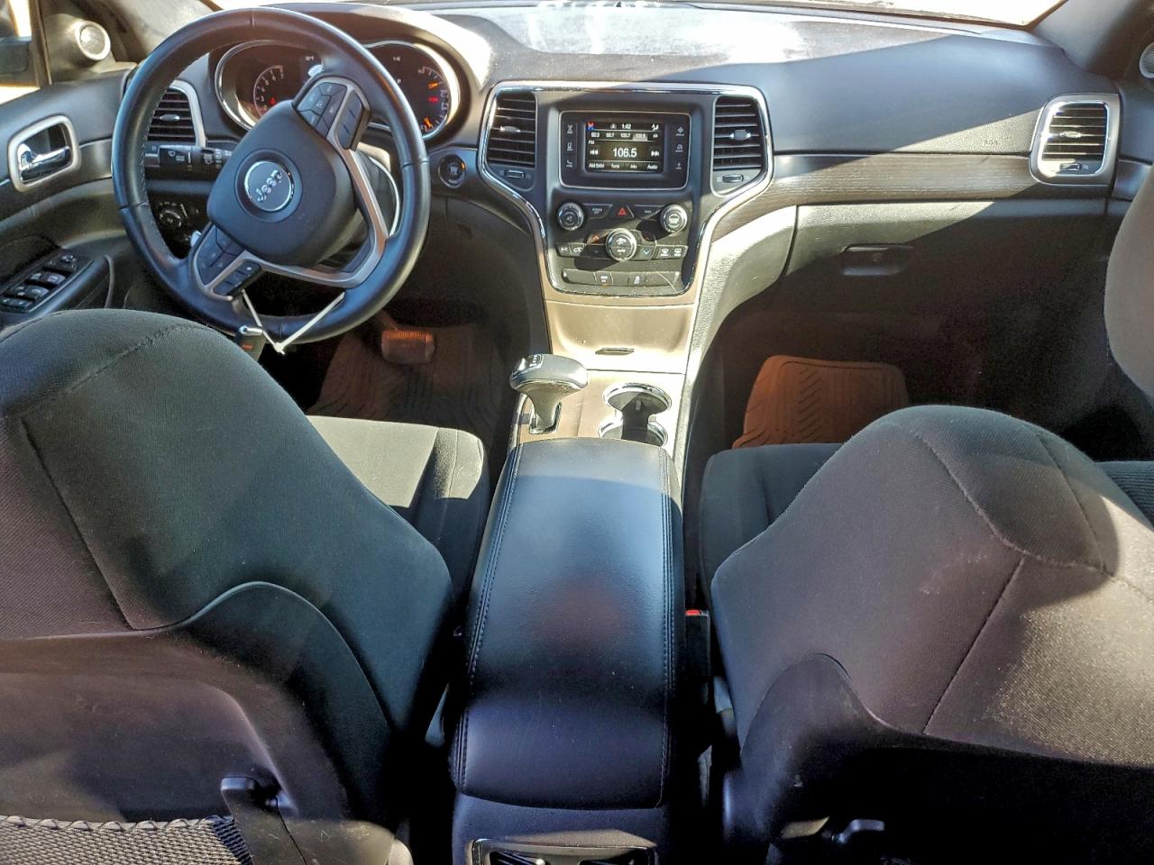 2015 JEEP GRAND CHEROKEE LAREDO photo 8
