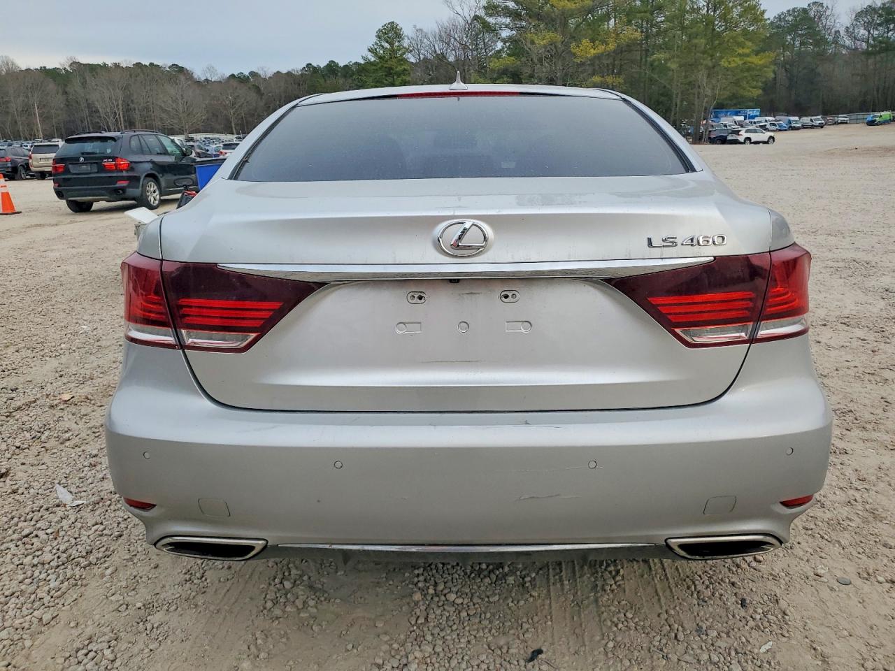 2013 LEXUS LS 460 photo 11