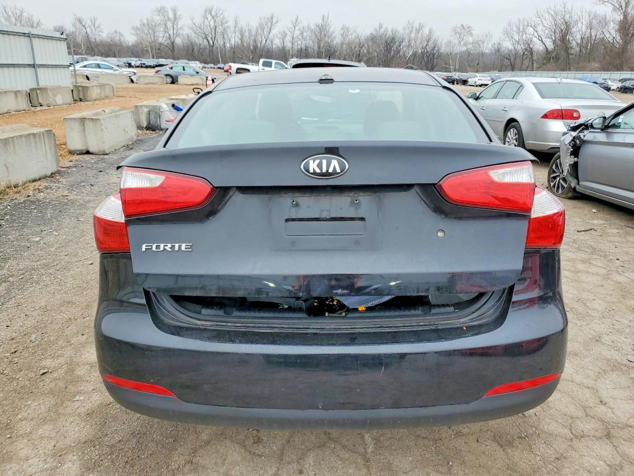 2015 KIA FORTE LX photo 11