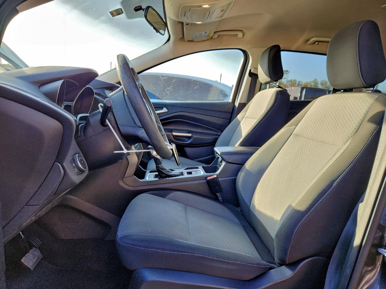 2019 FORD ESCAPE SE photo 25