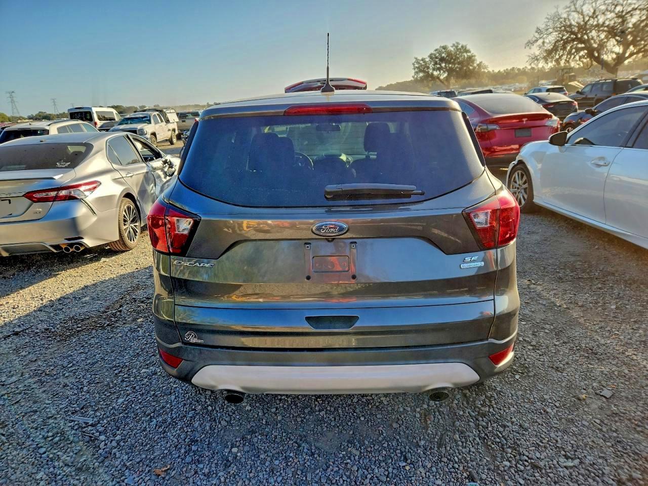 2019 FORD ESCAPE SE photo 21