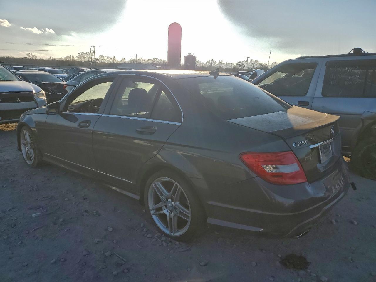 2014 MERCEDES-BENZ C 250 photo 3