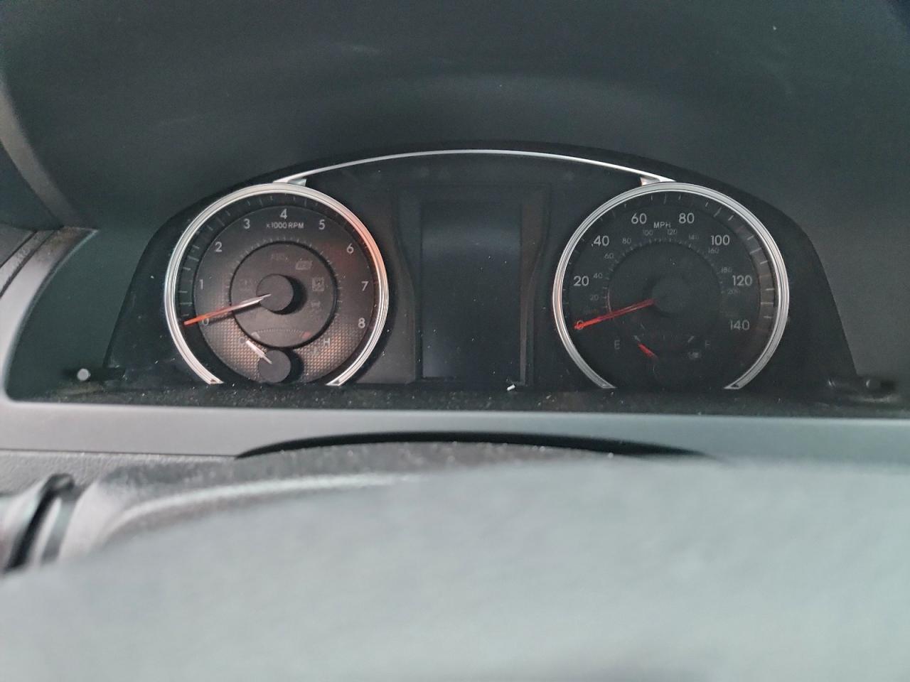 2016 TOYOTA CAMRY LE photo 9