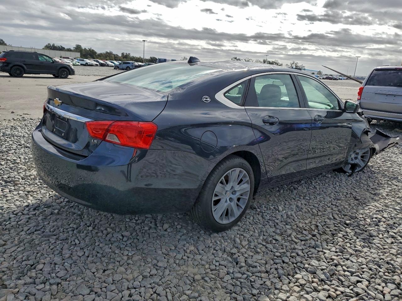 2014 CHEVROLET IMPALA LS photo 5