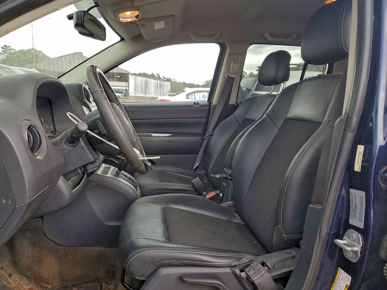2017 JEEP COMPASS LATITUDE photo 19