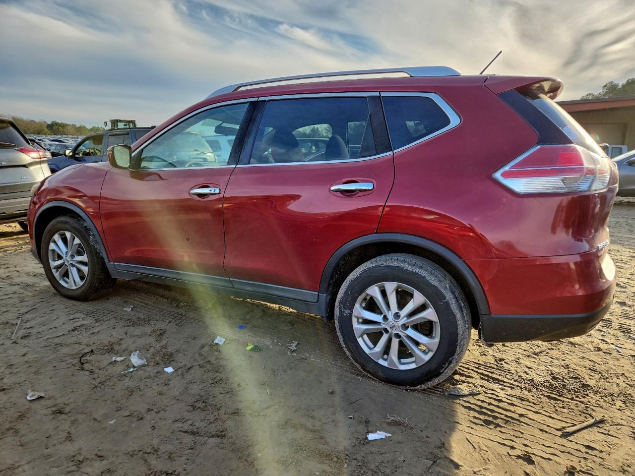 2016 NISSAN ROGUE S photo 2