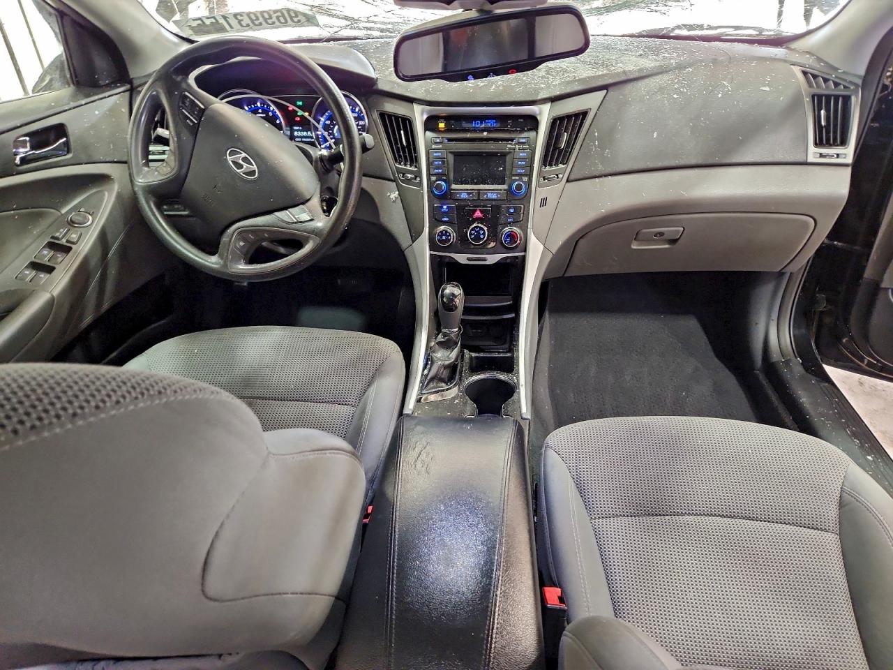2014 HYUNDAI SONATA GLS photo 15