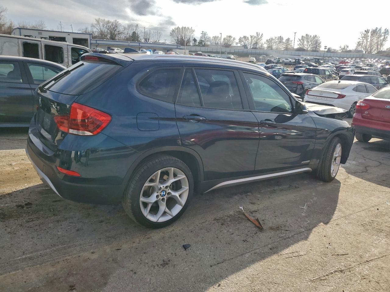 2015 BMW X1 XDRIVE28I photo 3